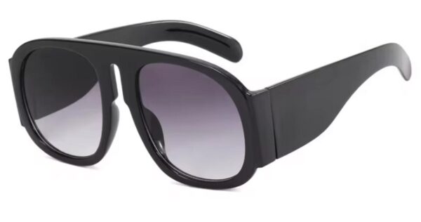 Black Frame With Grey Gradient lenses