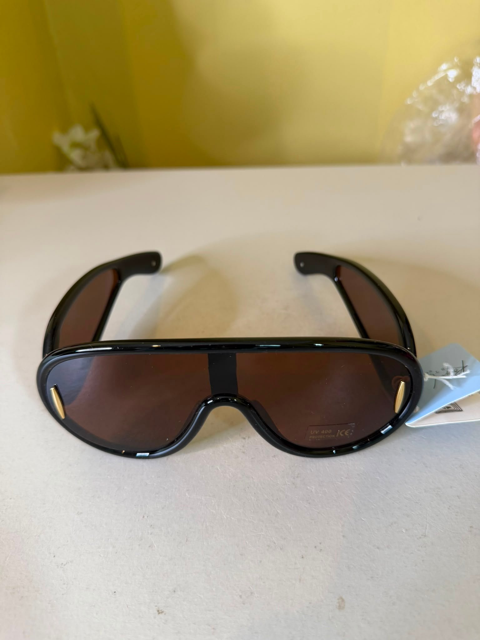 Royal Stallion Wraparound Shield Sunglasses – Glossy Black